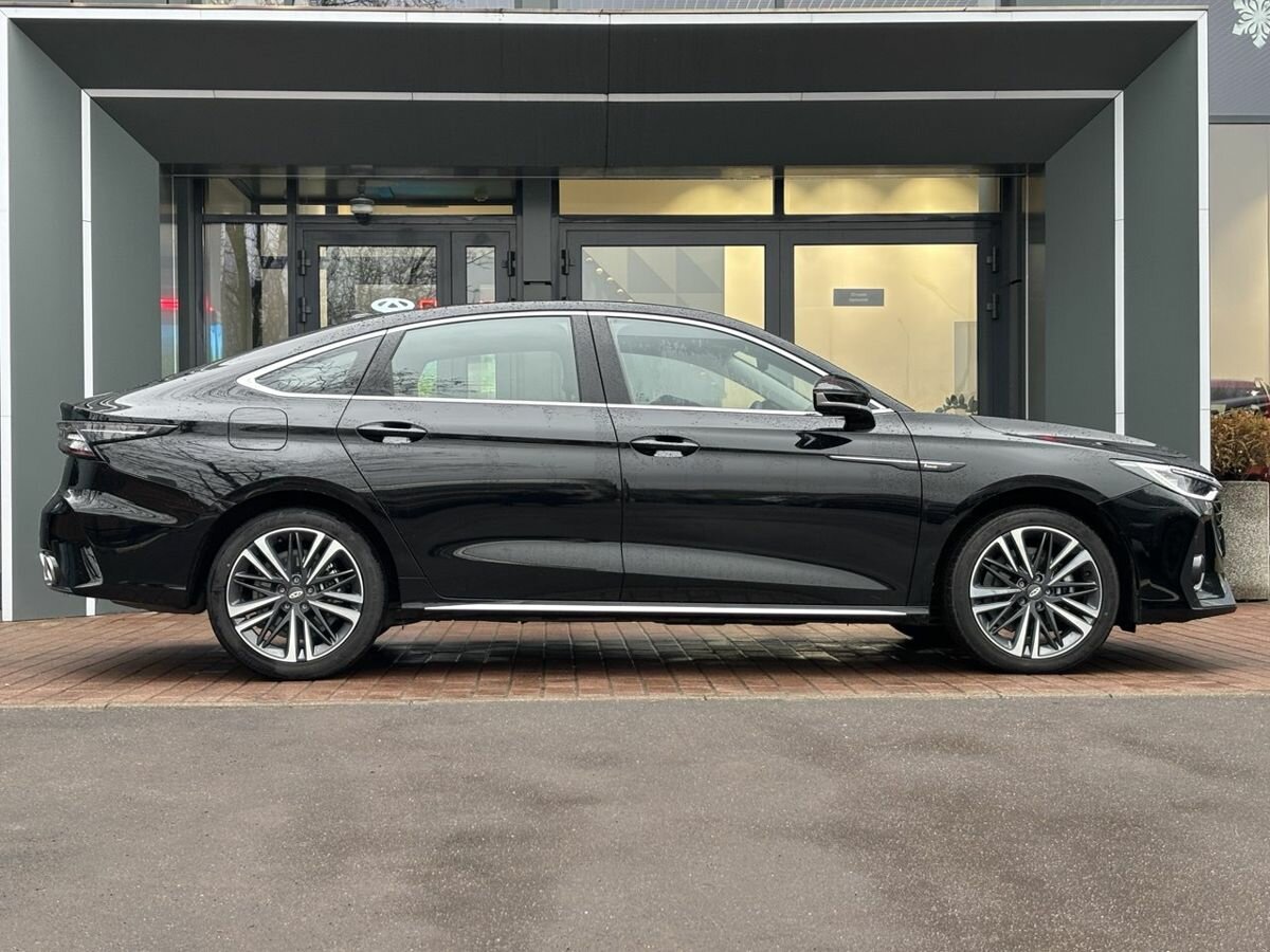 Chery Arrizo 8 2024 года с пробегом. Фото: #3