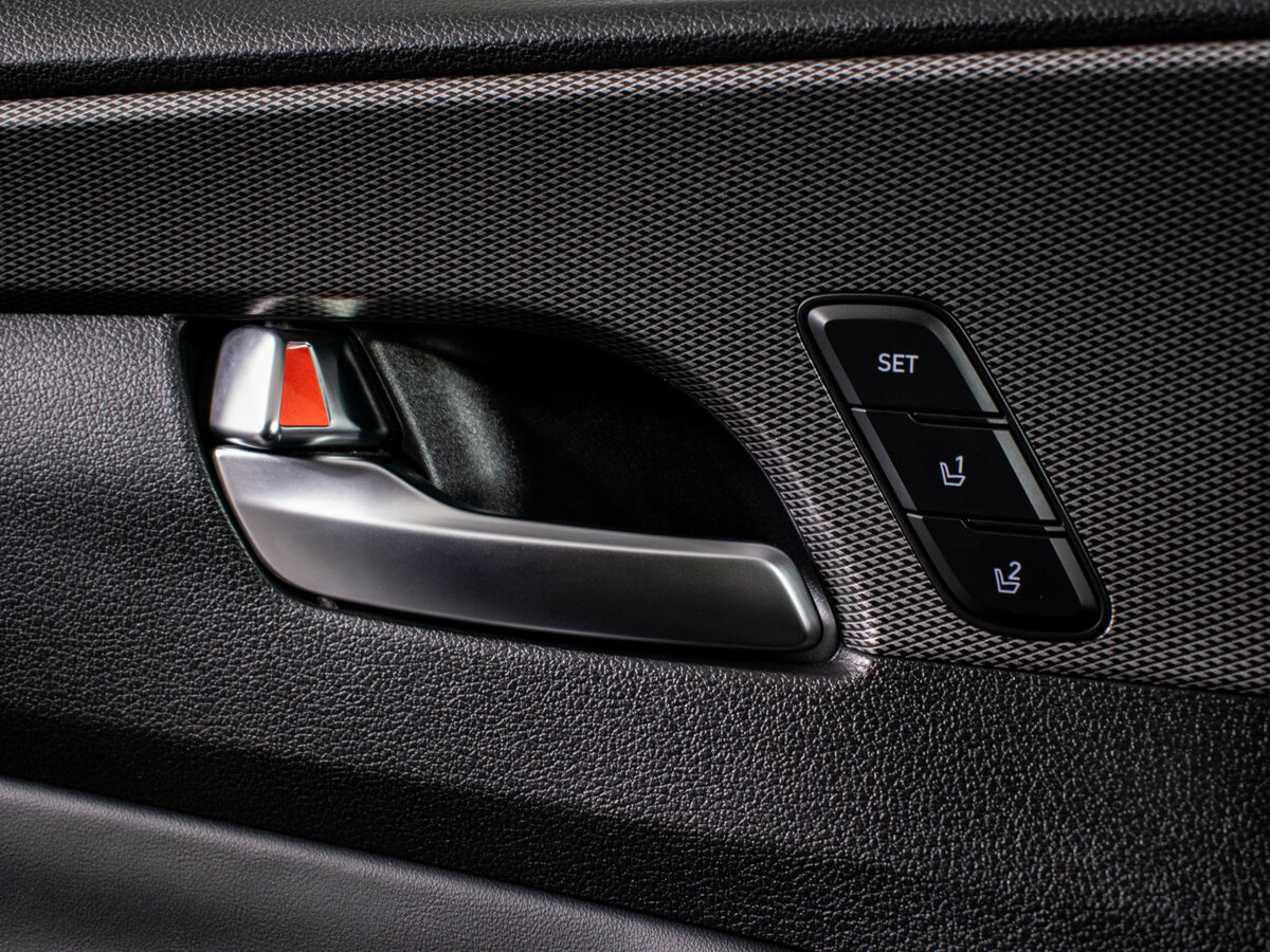 Hyundai Santa Fe 2018 года с пробегом. Фото: #17