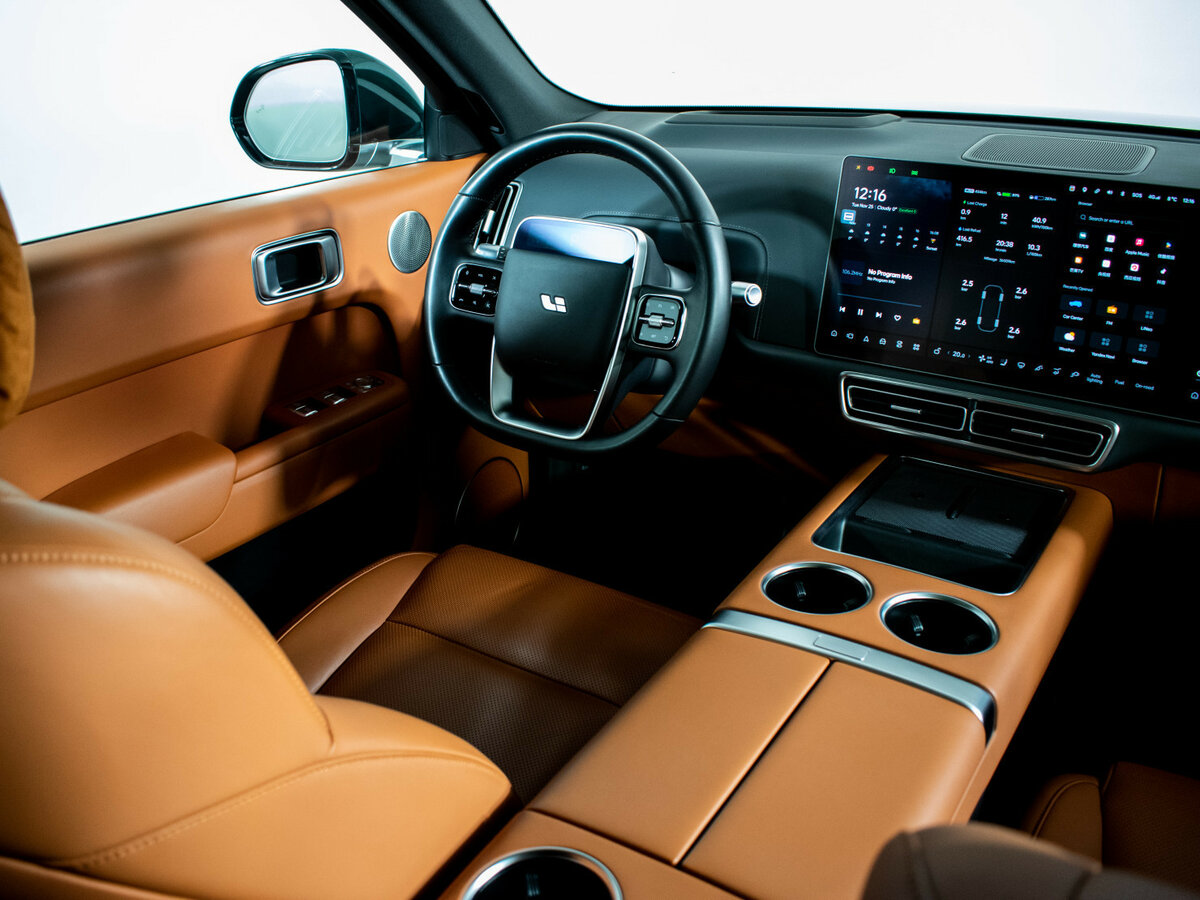 LiXiang L9 2023 года с пробегом. Фото: #17