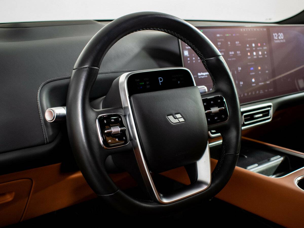 LiXiang L9 2023 года с пробегом. Фото: #18