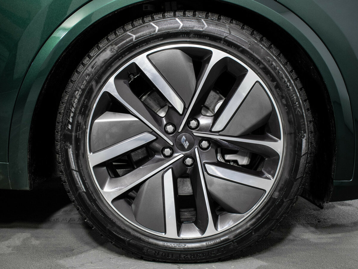 LiXiang L9 2023 года с пробегом. Фото: #27