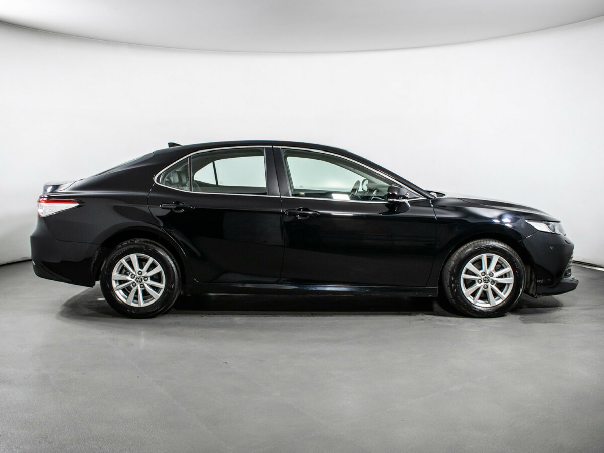 Toyota Camry 2020 года с пробегом. Фото: #3