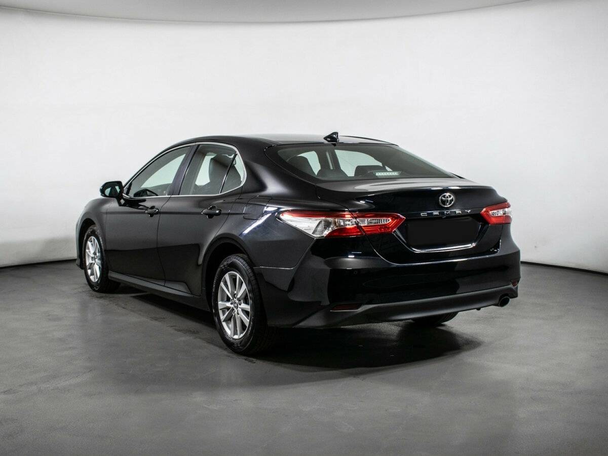 Toyota Camry 2020 года с пробегом. Фото: #6