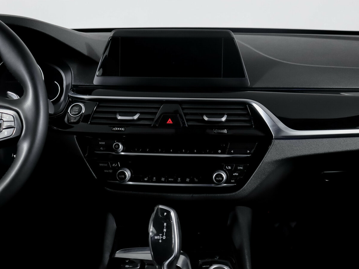 BMW 5 серии 2019 года с пробегом. Фото: #12