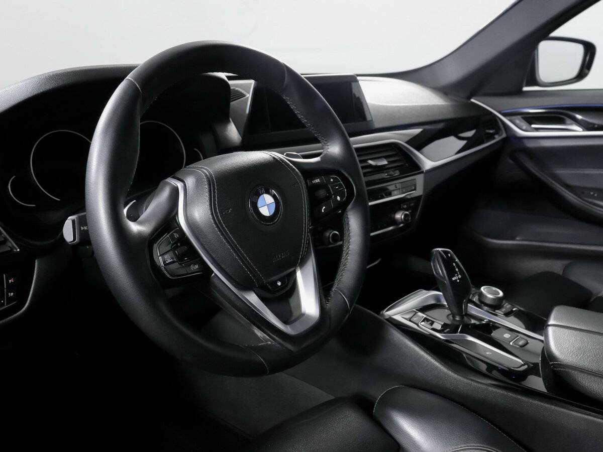 BMW 5 серии 2019 года с пробегом. Фото: #13