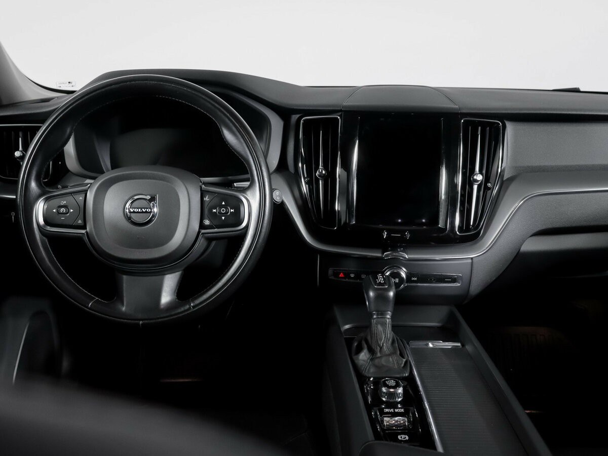 Volvo XC60 2021 года с пробегом. Фото: #11