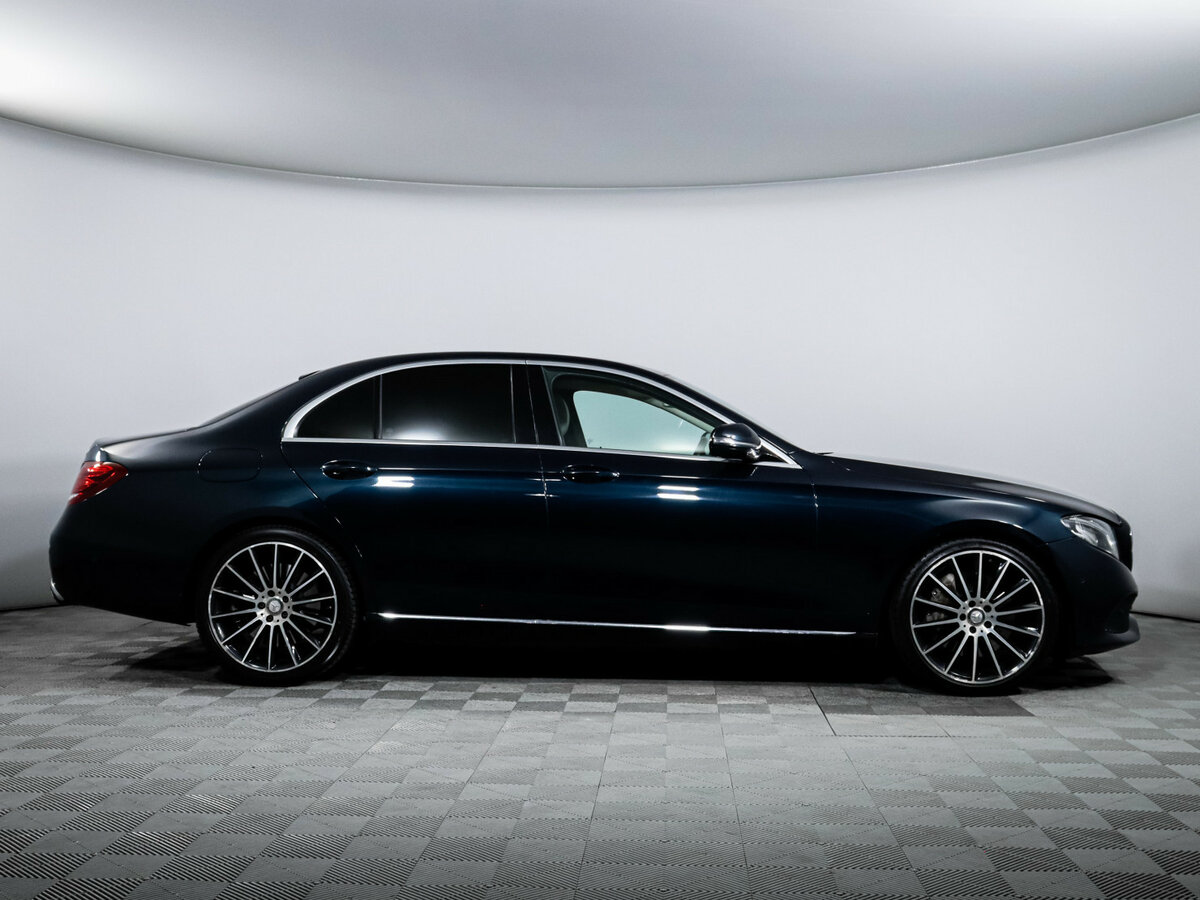 Mercedes-Benz E-Класс 2017 года с пробегом. Фото: #3