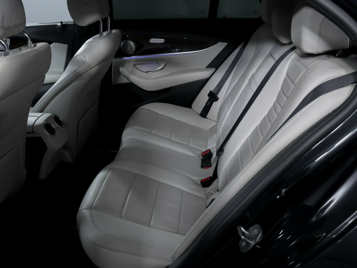 Mercedes-Benz E-Класс 2017 года с пробегом. Фото: #9