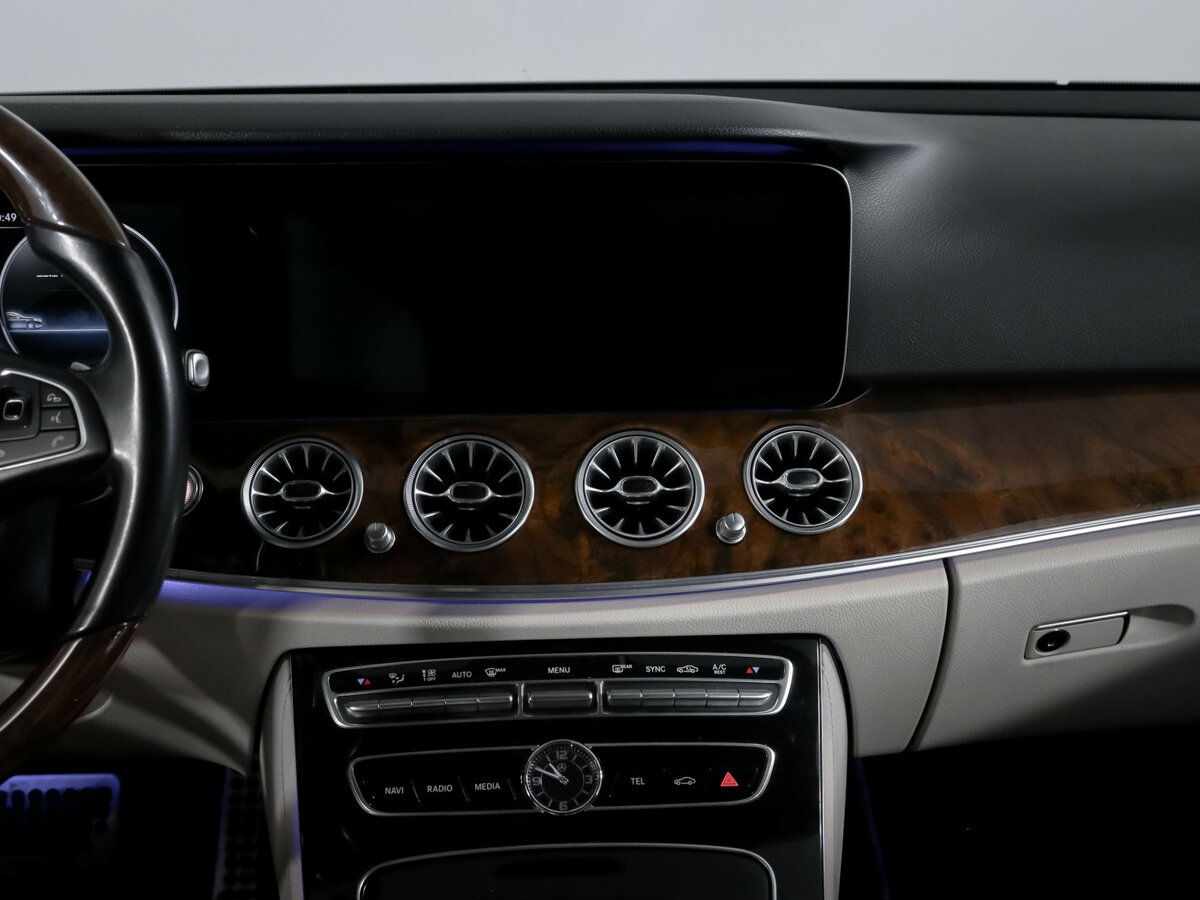 Mercedes-Benz E-Класс 2017 года с пробегом. Фото: #12