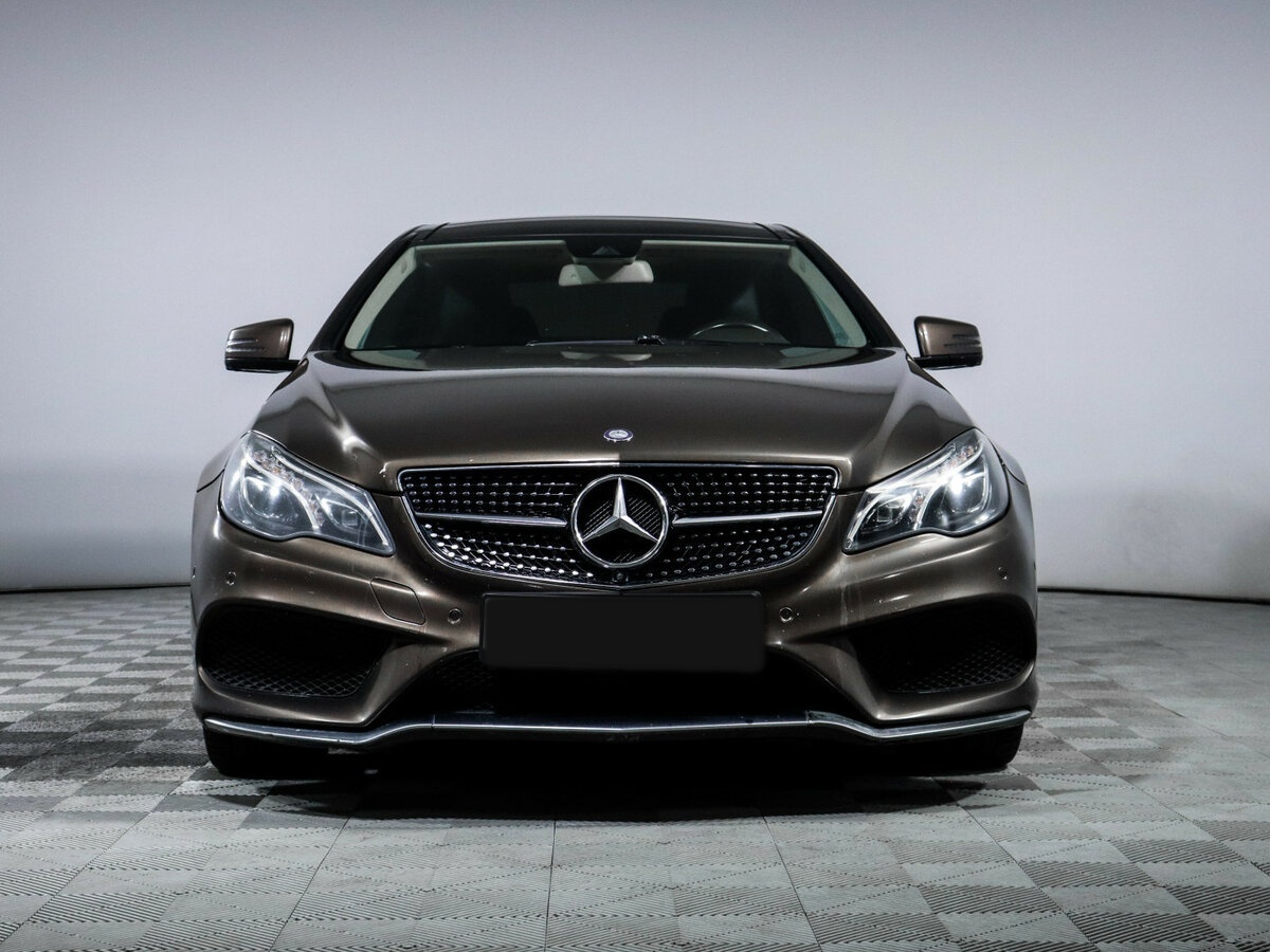 Mercedes-Benz E-Класс 2014 года с пробегом. Фото: #1