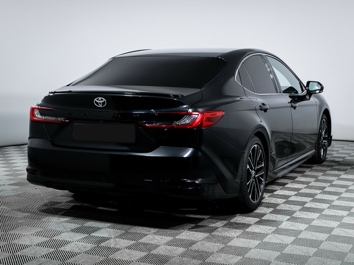 Toyota Camry 2024 года с пробегом. Фото: #4