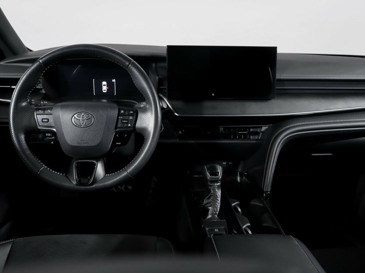 Toyota Camry 2024 года с пробегом. Фото: #11