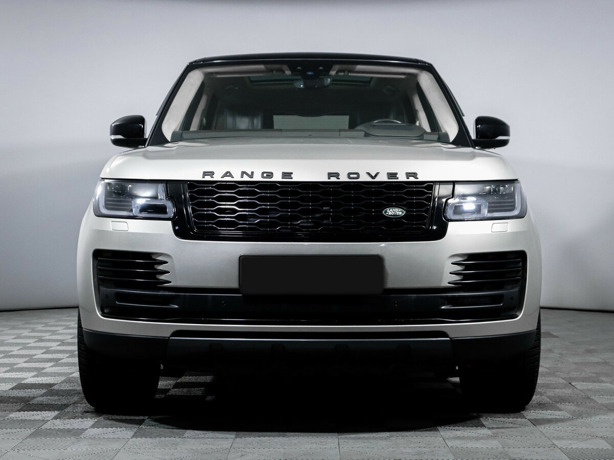 Land Rover Range Rover 2018 года с пробегом. Фото: #1