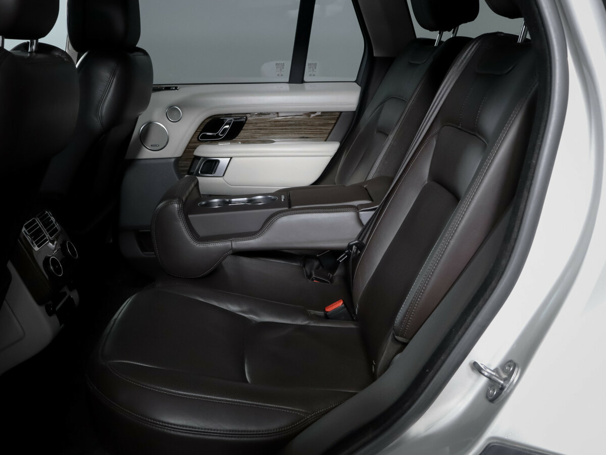 Land Rover Range Rover 2018 года с пробегом. Фото: #9