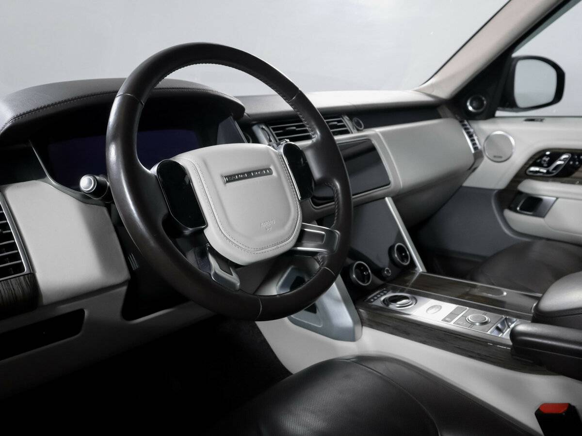 Land Rover Range Rover 2018 года с пробегом. Фото: #13