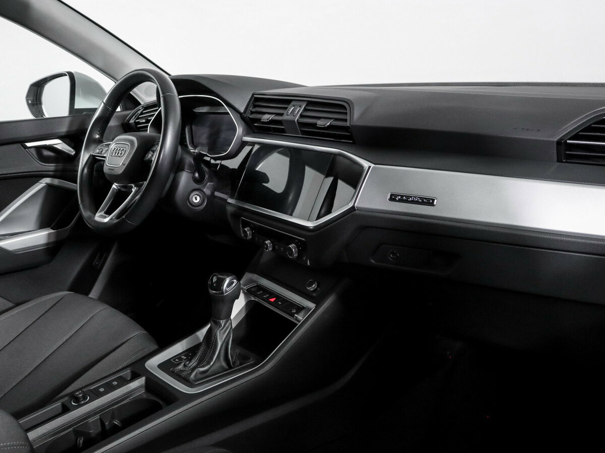 Audi Q3 Sportback 2020 года с пробегом. Фото: #5