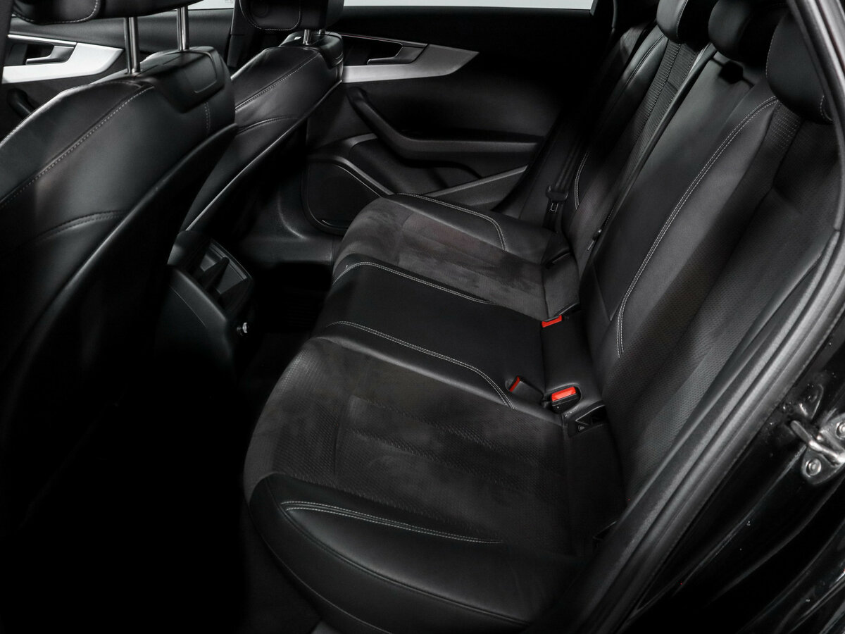 Audi A4 2017 года с пробегом. Фото: #9