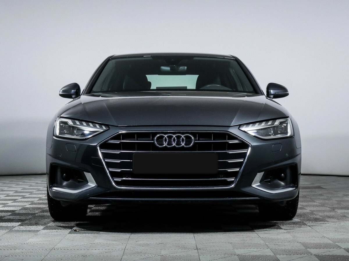 Audi A4 2020 года с пробегом. Фото: #1