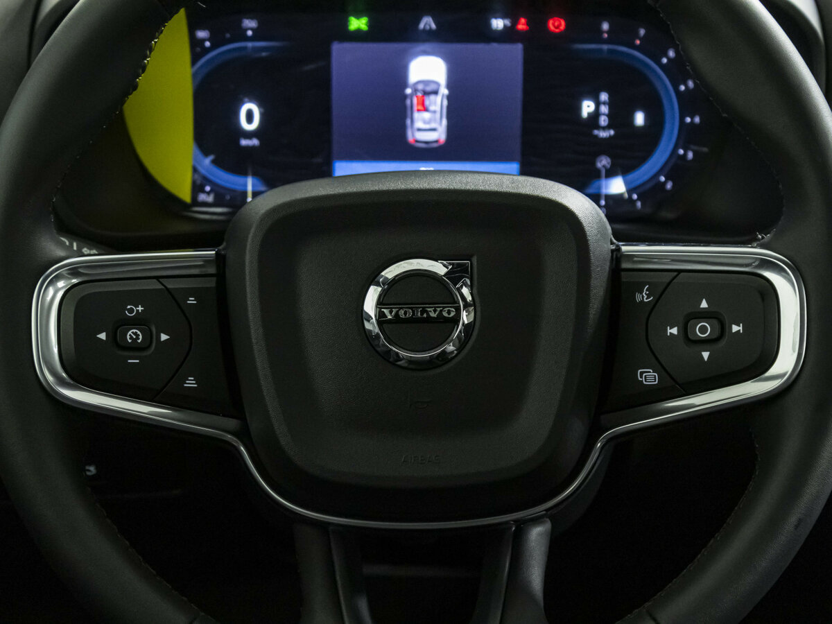 Volvo XC40 2024 года с пробегом. Фото: #10