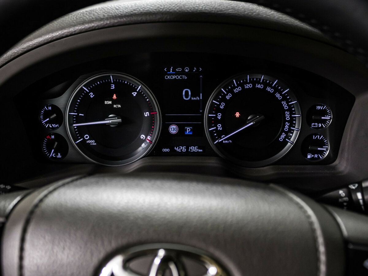 Toyota Land Cruiser 2016 года с пробегом. Фото: #7