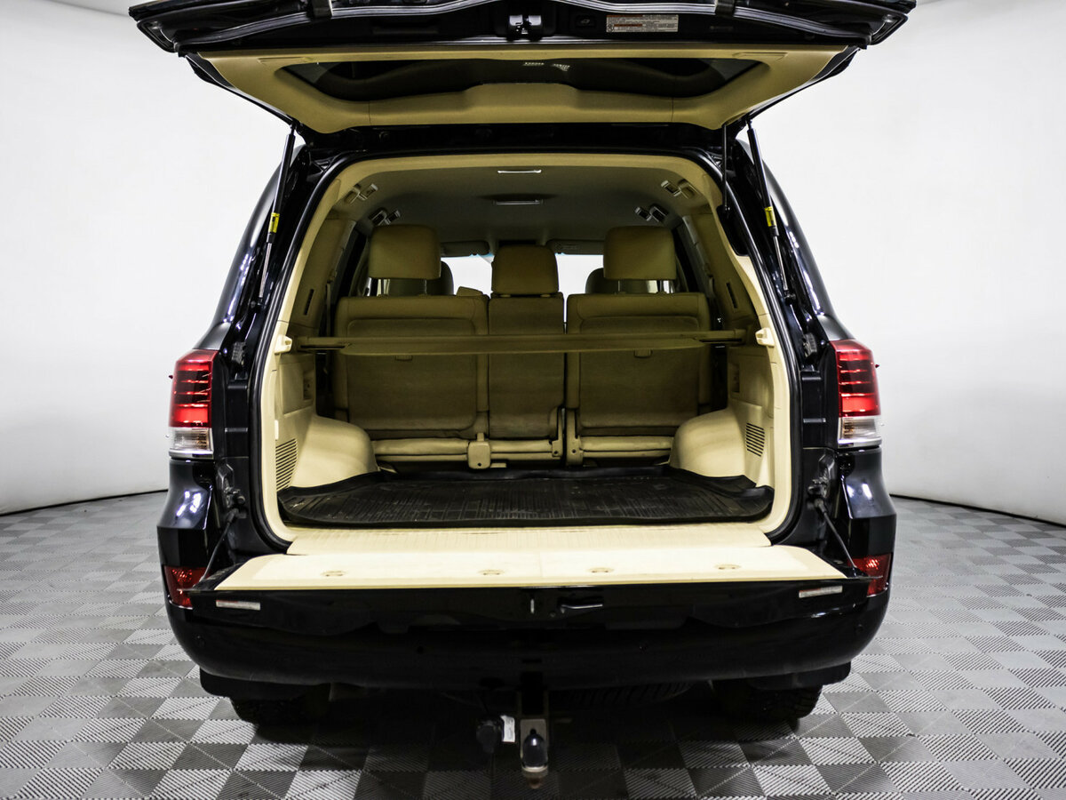 Toyota Land Cruiser 2016 года с пробегом. Фото: #11