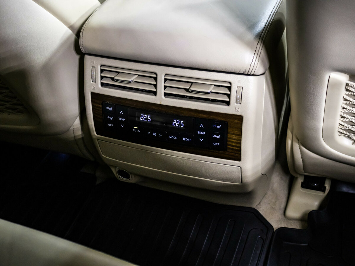 Toyota Land Cruiser 2016 года с пробегом. Фото: #15