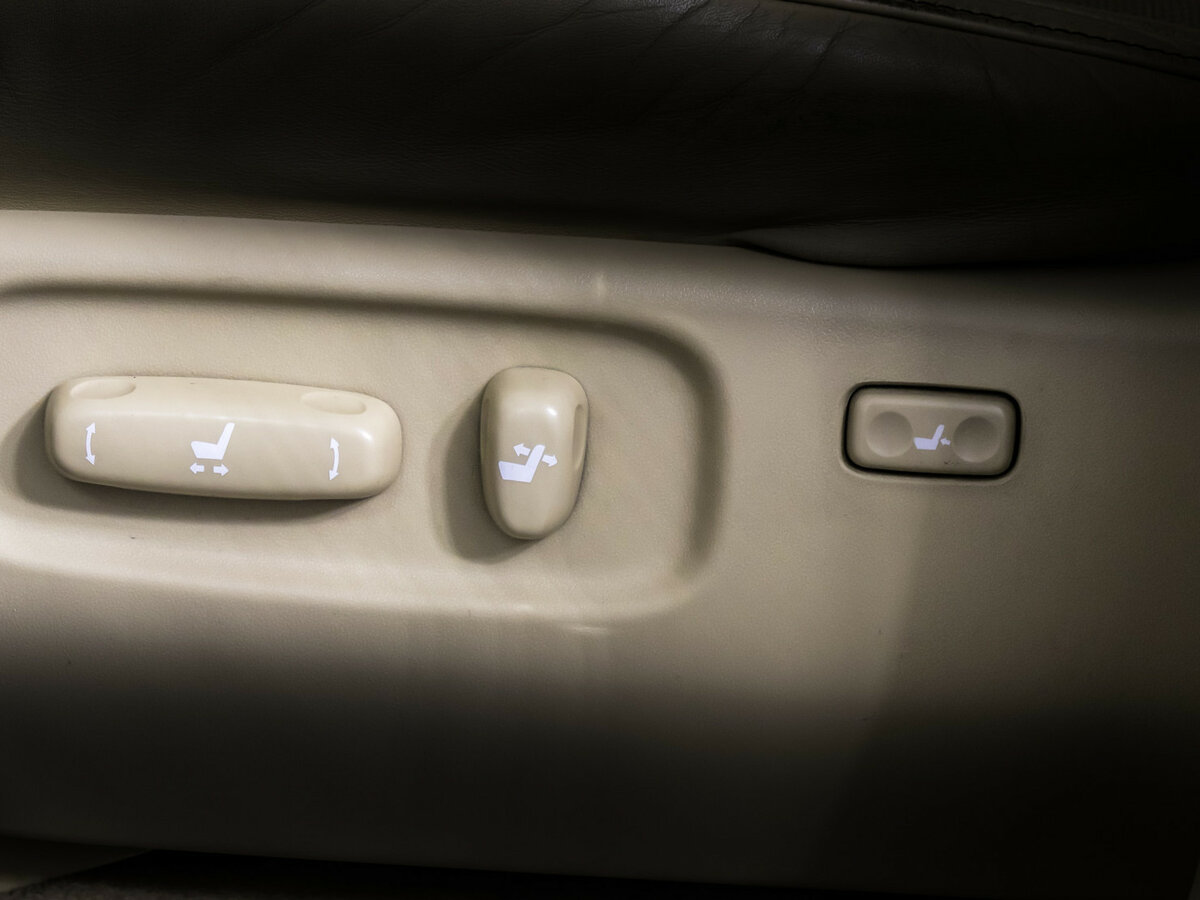 Toyota Land Cruiser 2016 года с пробегом. Фото: #16