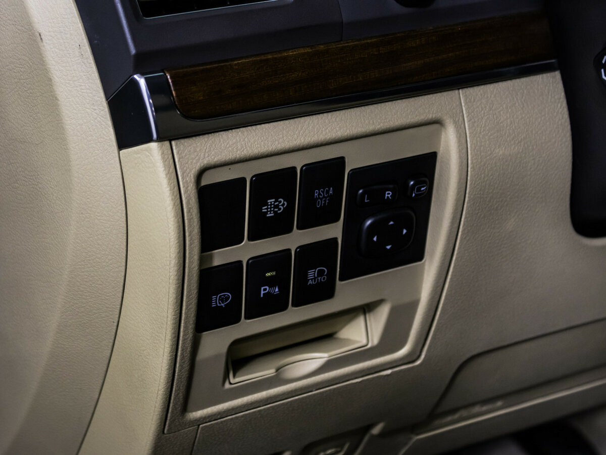 Toyota Land Cruiser 2016 года с пробегом. Фото: #18