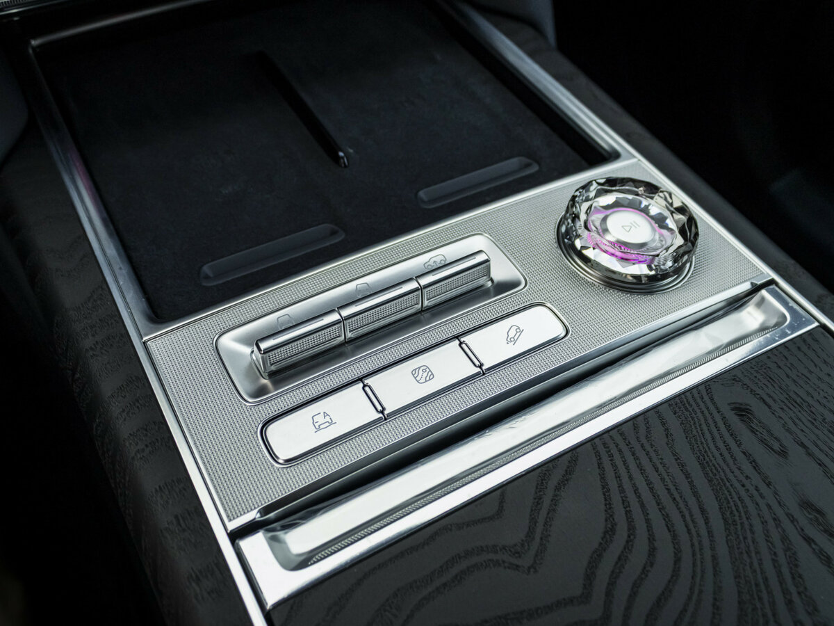 Zeekr 9X 2025 года с пробегом. Фото: #28