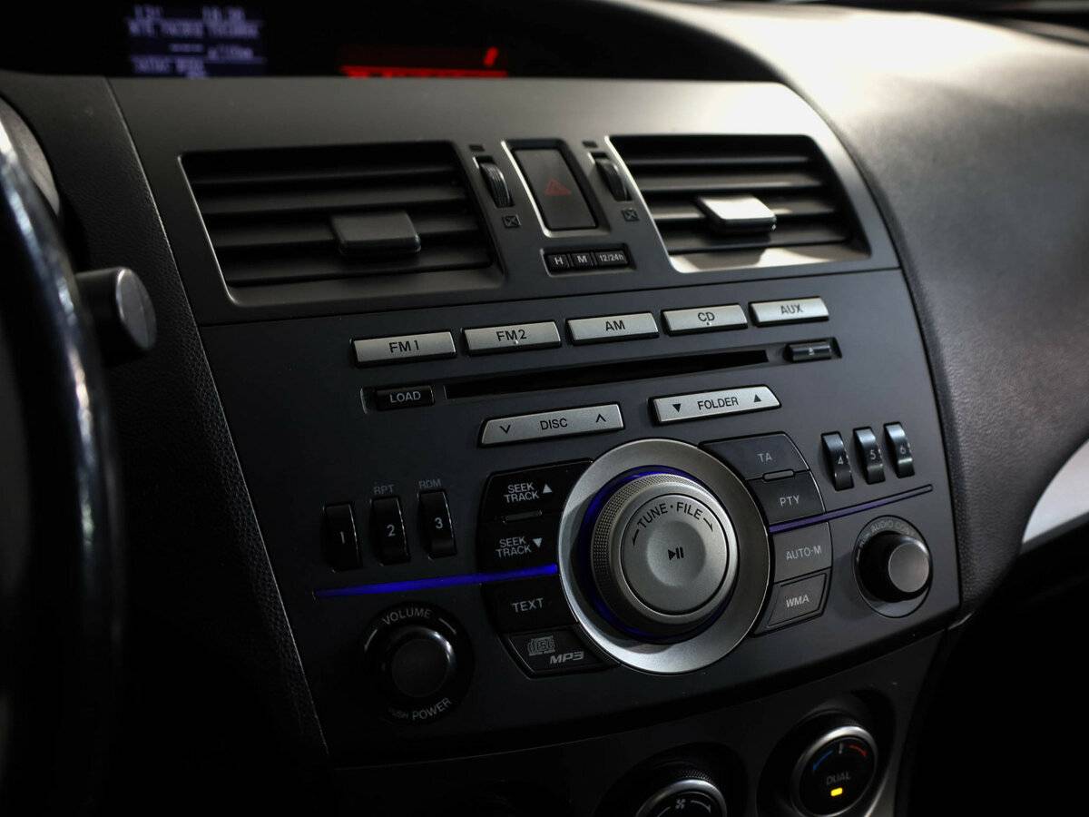 Mazda 3 2011 года с пробегом. Фото: #13