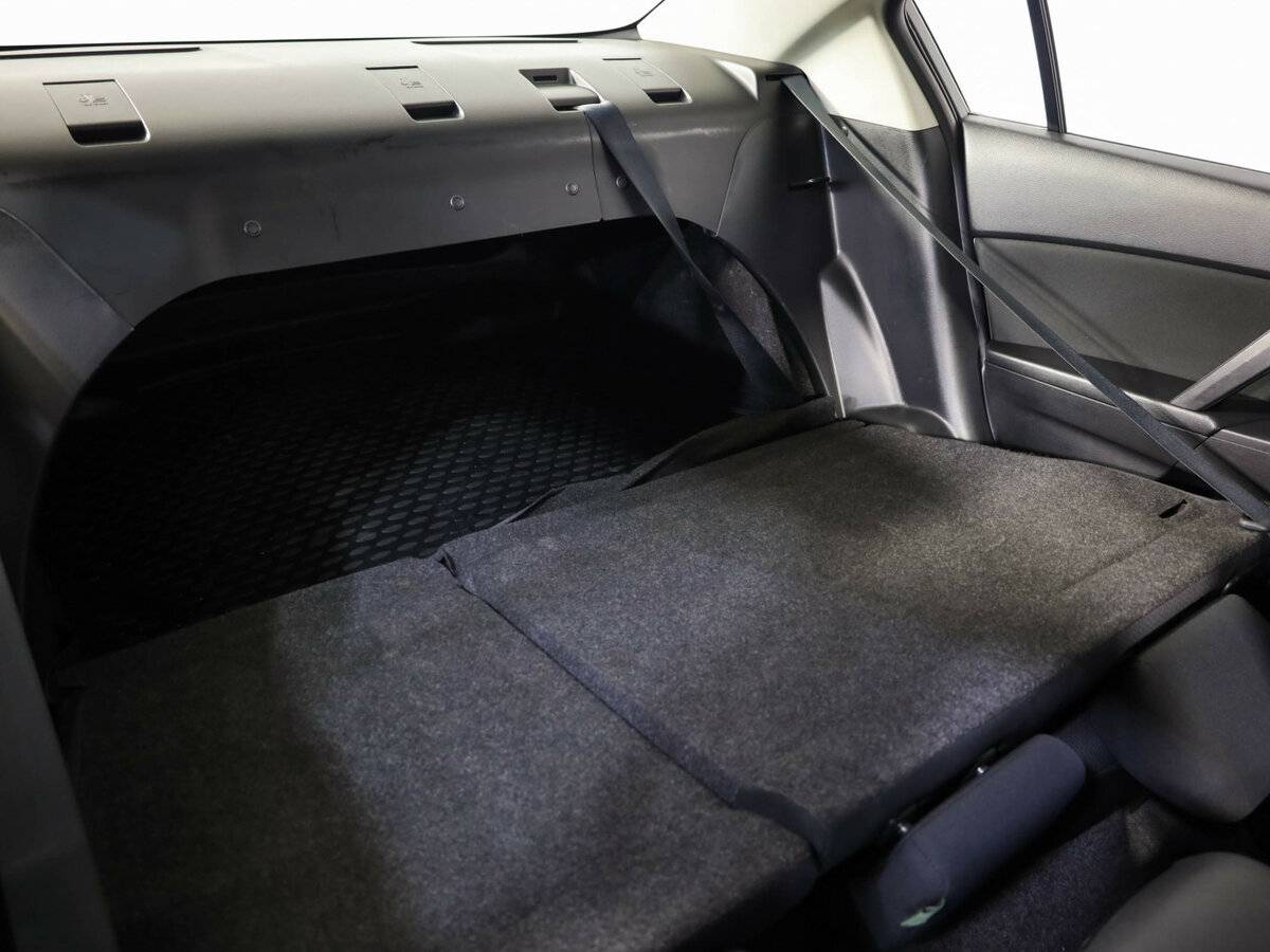 Mazda 3 2011 года с пробегом. Фото: #20