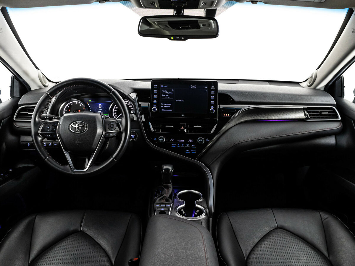 Toyota Camry 2021 года с пробегом. Фото: #7