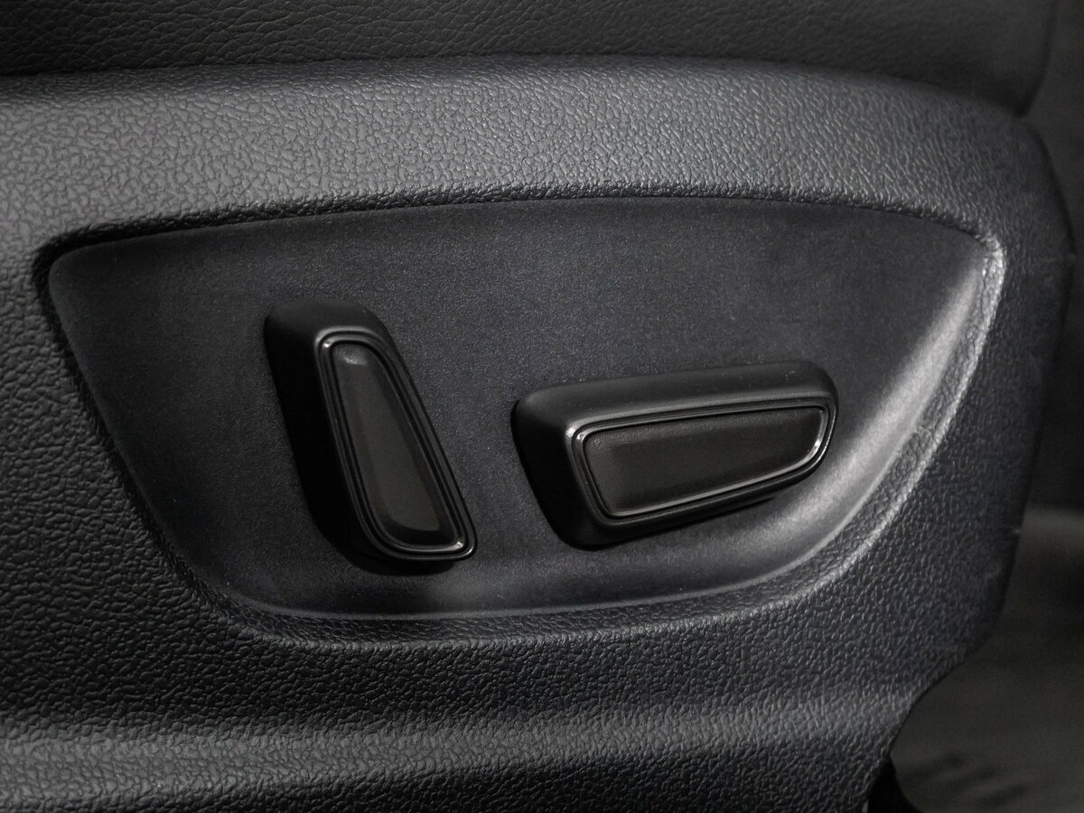 Toyota Camry 2021 года с пробегом. Фото: #29