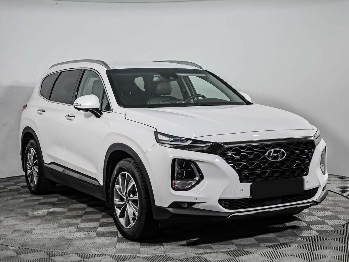 Hyundai Santa Fe 2020 года с пробегом. Фото: #2