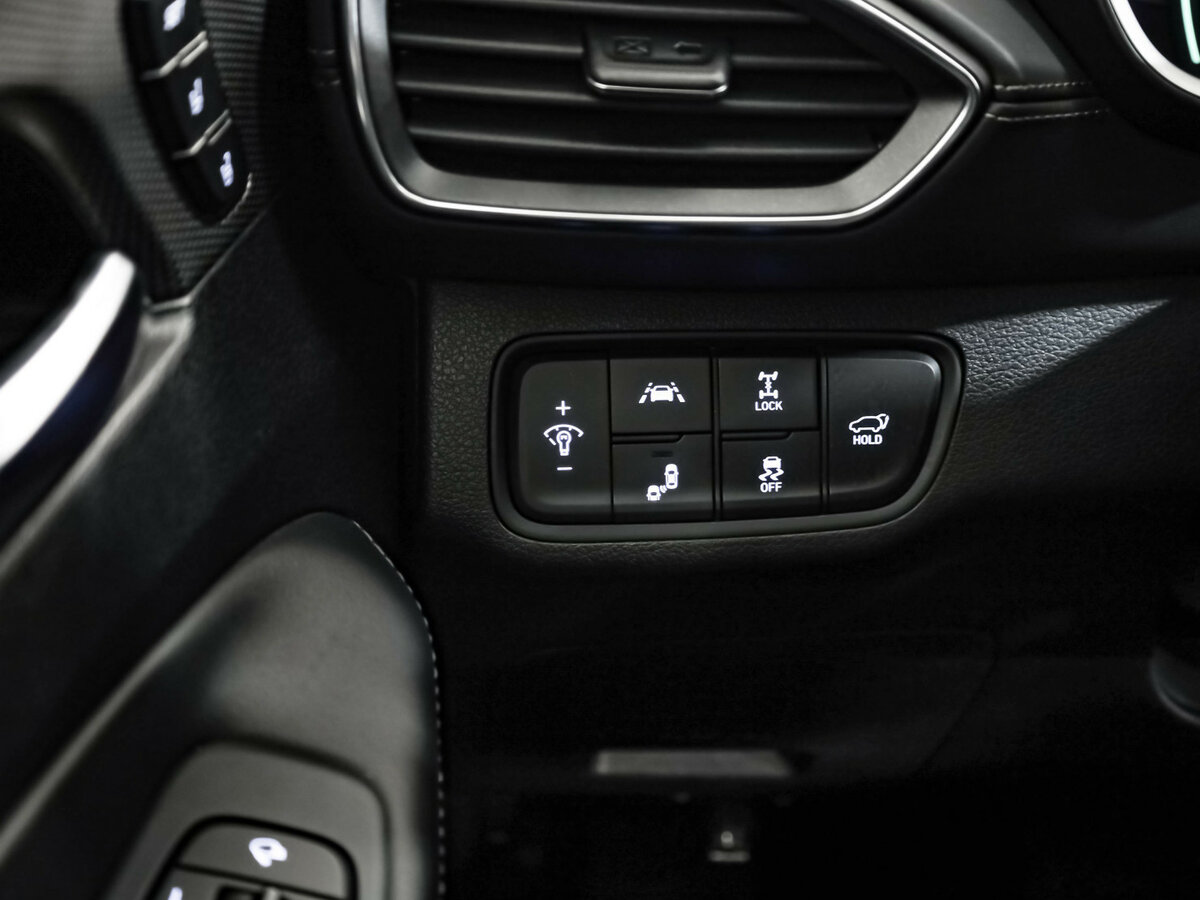 Hyundai Santa Fe 2020 года с пробегом. Фото: #11