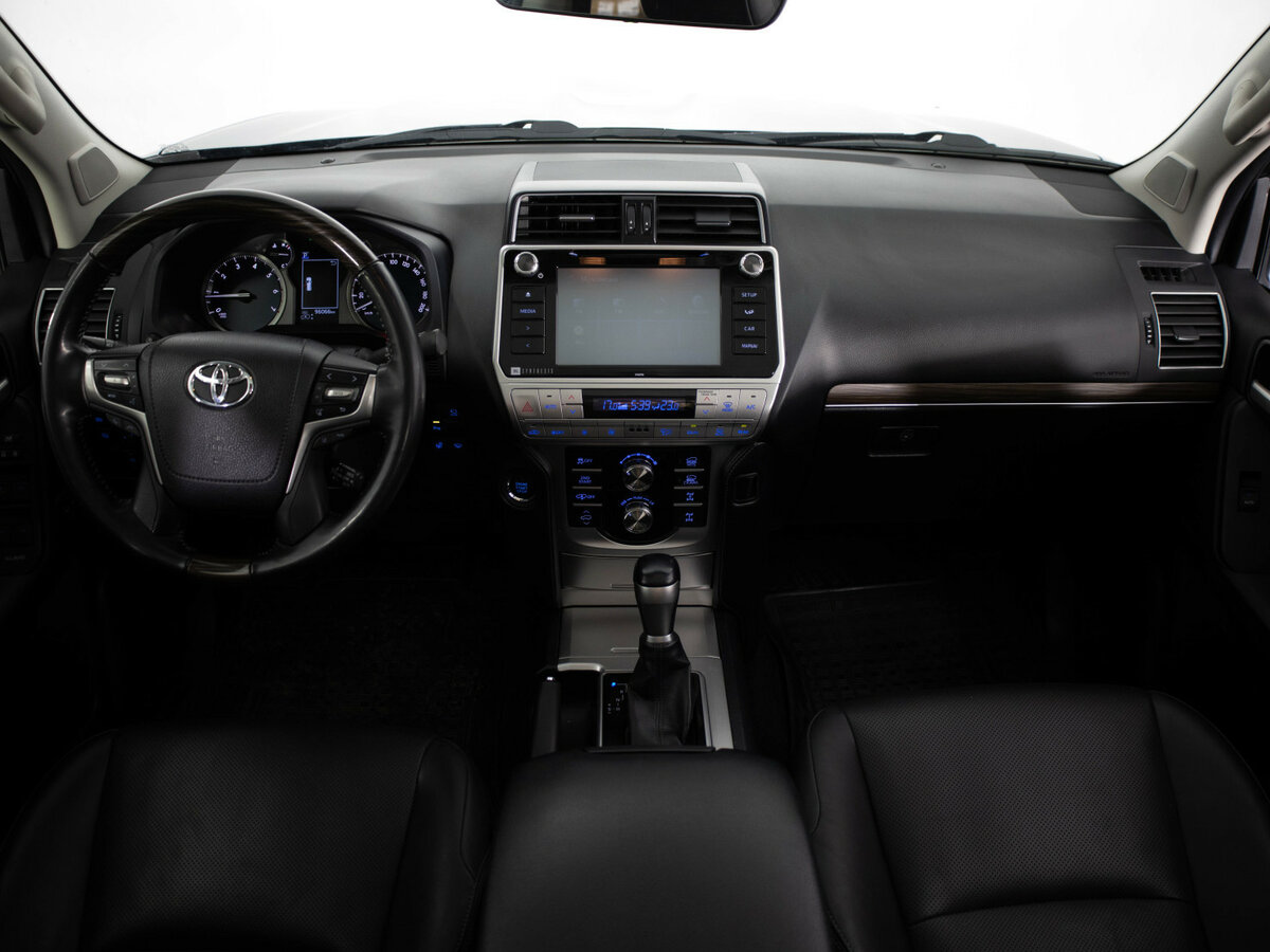 Toyota Land Cruiser Prado 2018 года с пробегом. Фото: #8