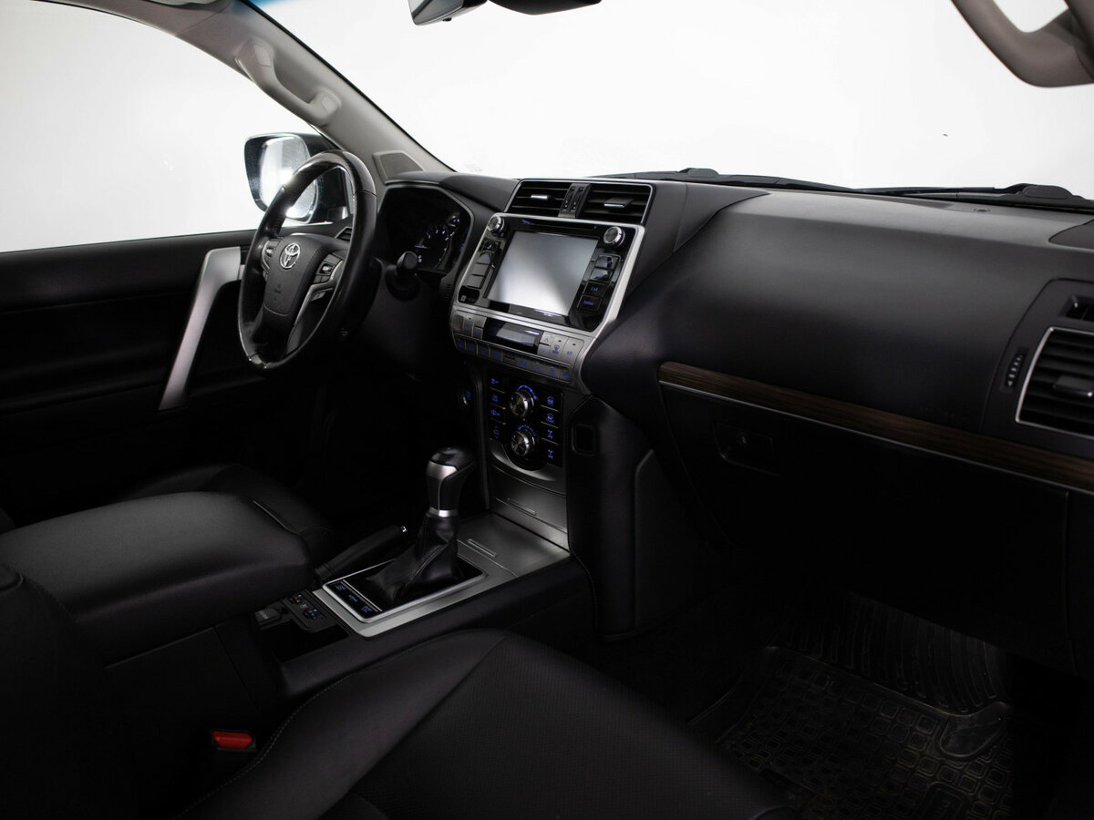 Toyota Land Cruiser Prado 2018 года с пробегом. Фото: #16