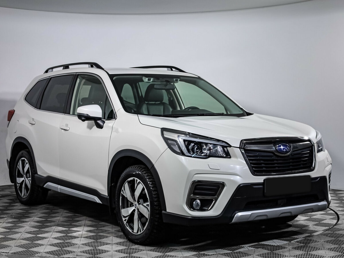 Subaru Forester 2018 года с пробегом. Фото: #2