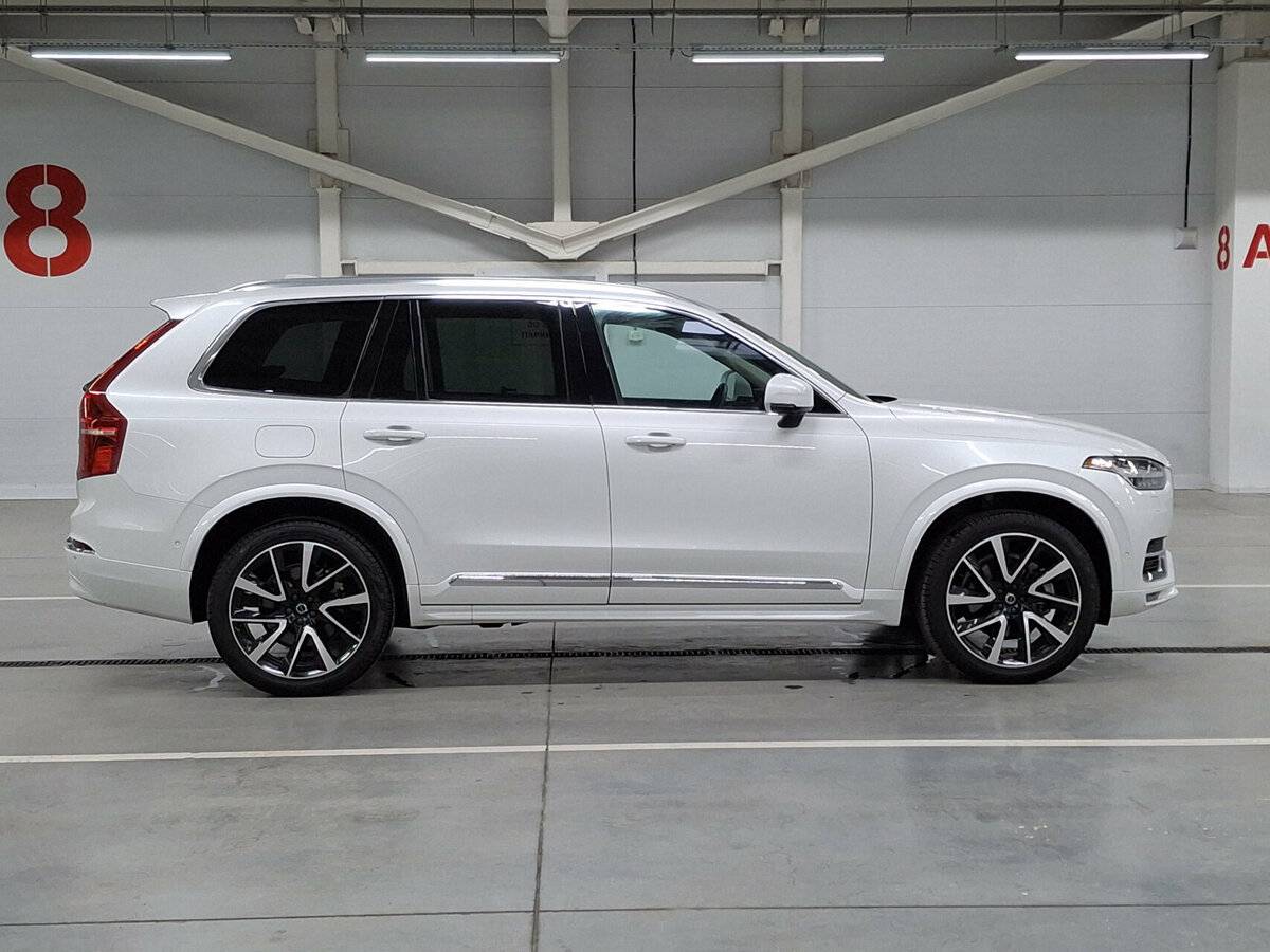 Volvo XC90 2023 года с пробегом. Фото: #3