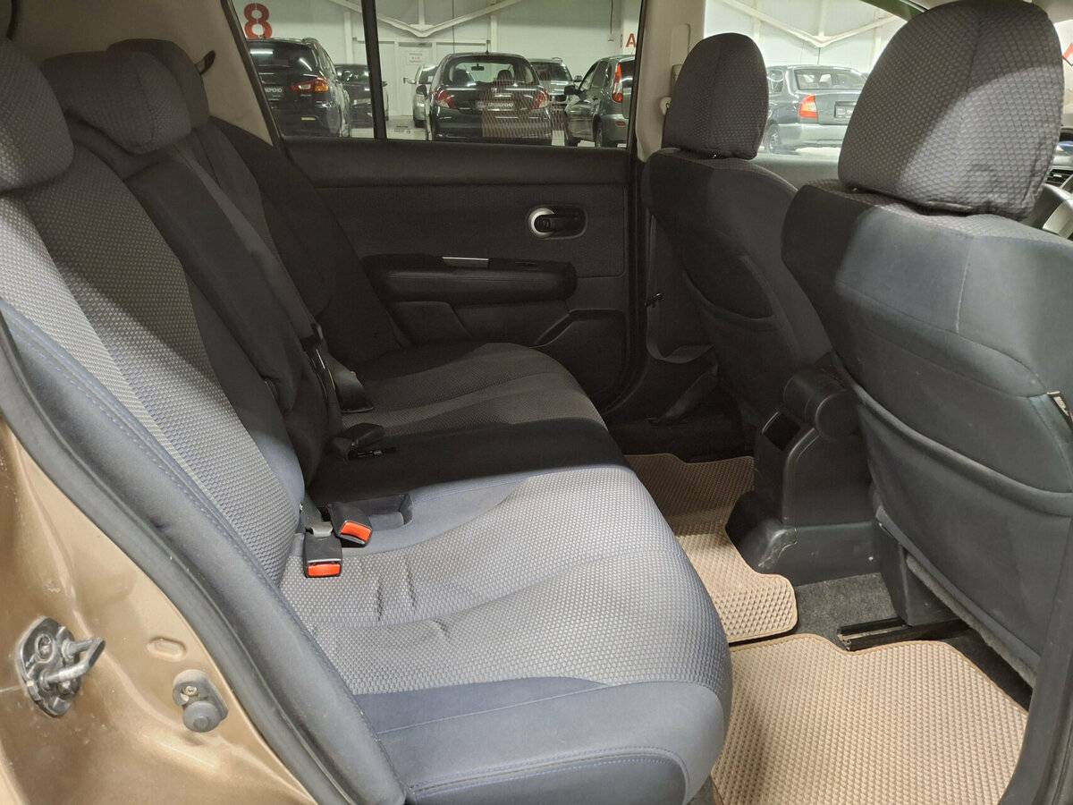 Nissan Tiida 2008 года с пробегом. Фото: #11