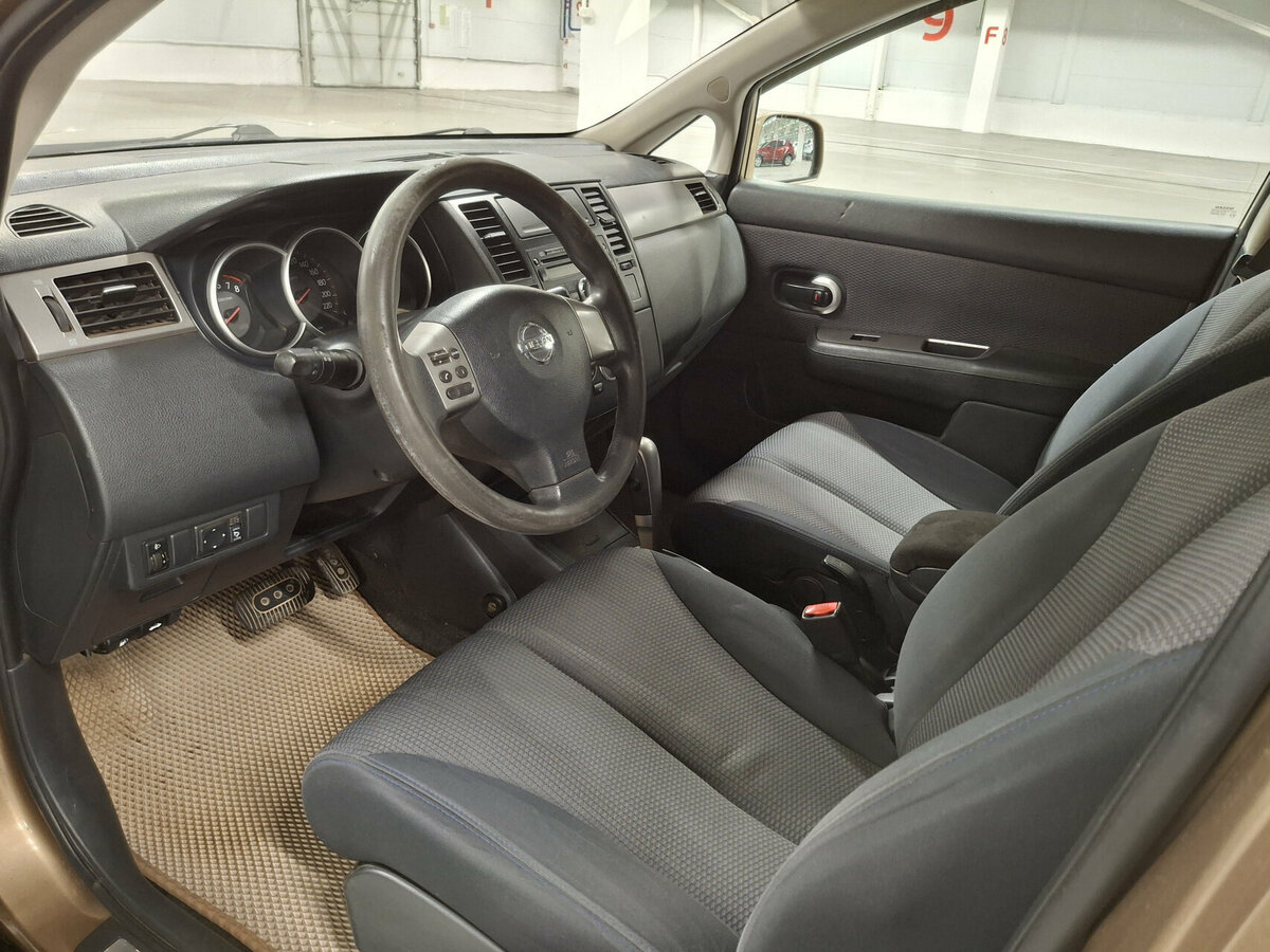 Nissan Tiida 2008 года с пробегом. Фото: #15