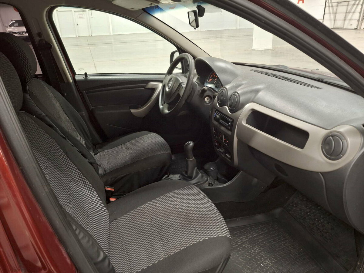 Renault Sandero 2014 года с пробегом. Фото: #10