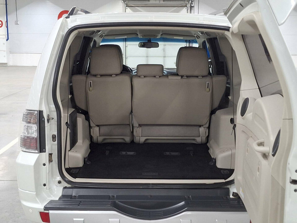 Mitsubishi Pajero 2020 года с пробегом. Фото: #9