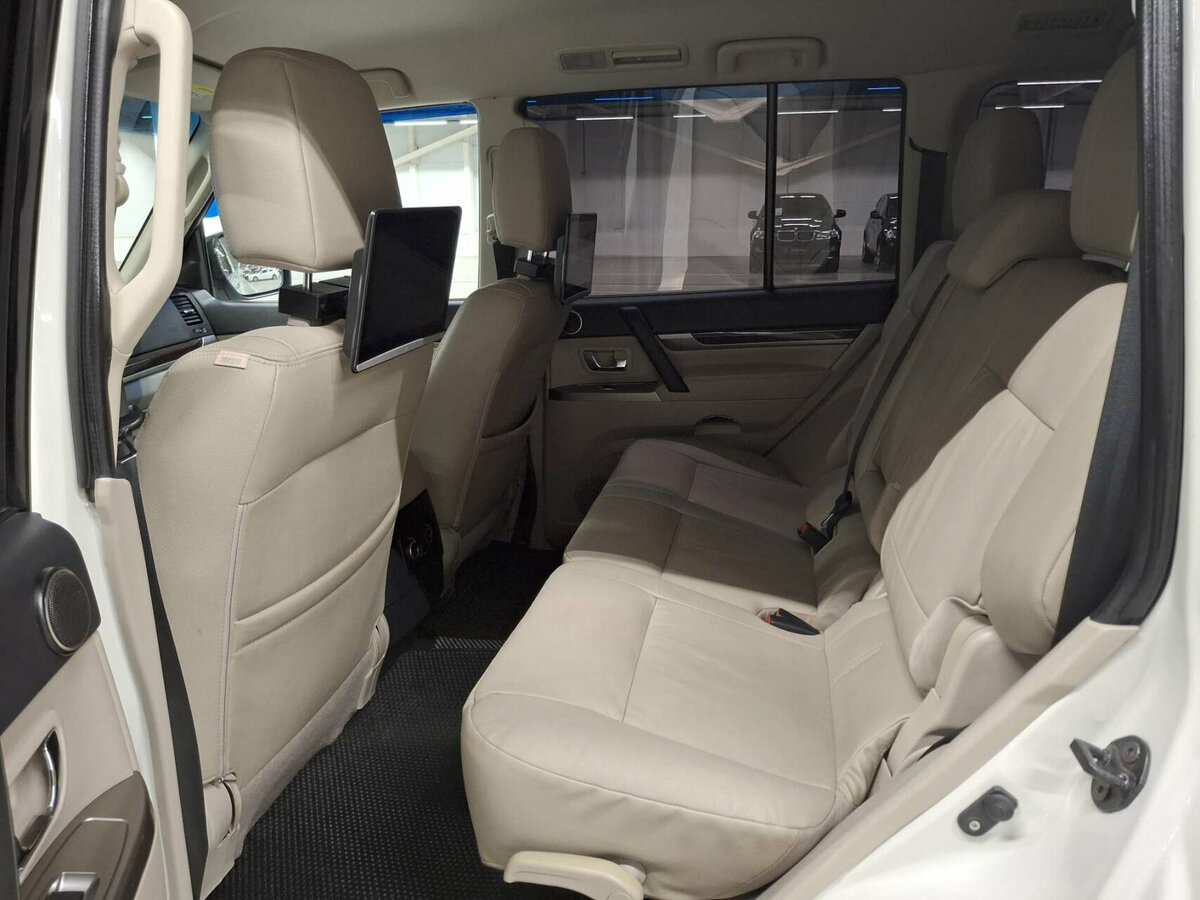 Mitsubishi Pajero 2020 года с пробегом. Фото: #11