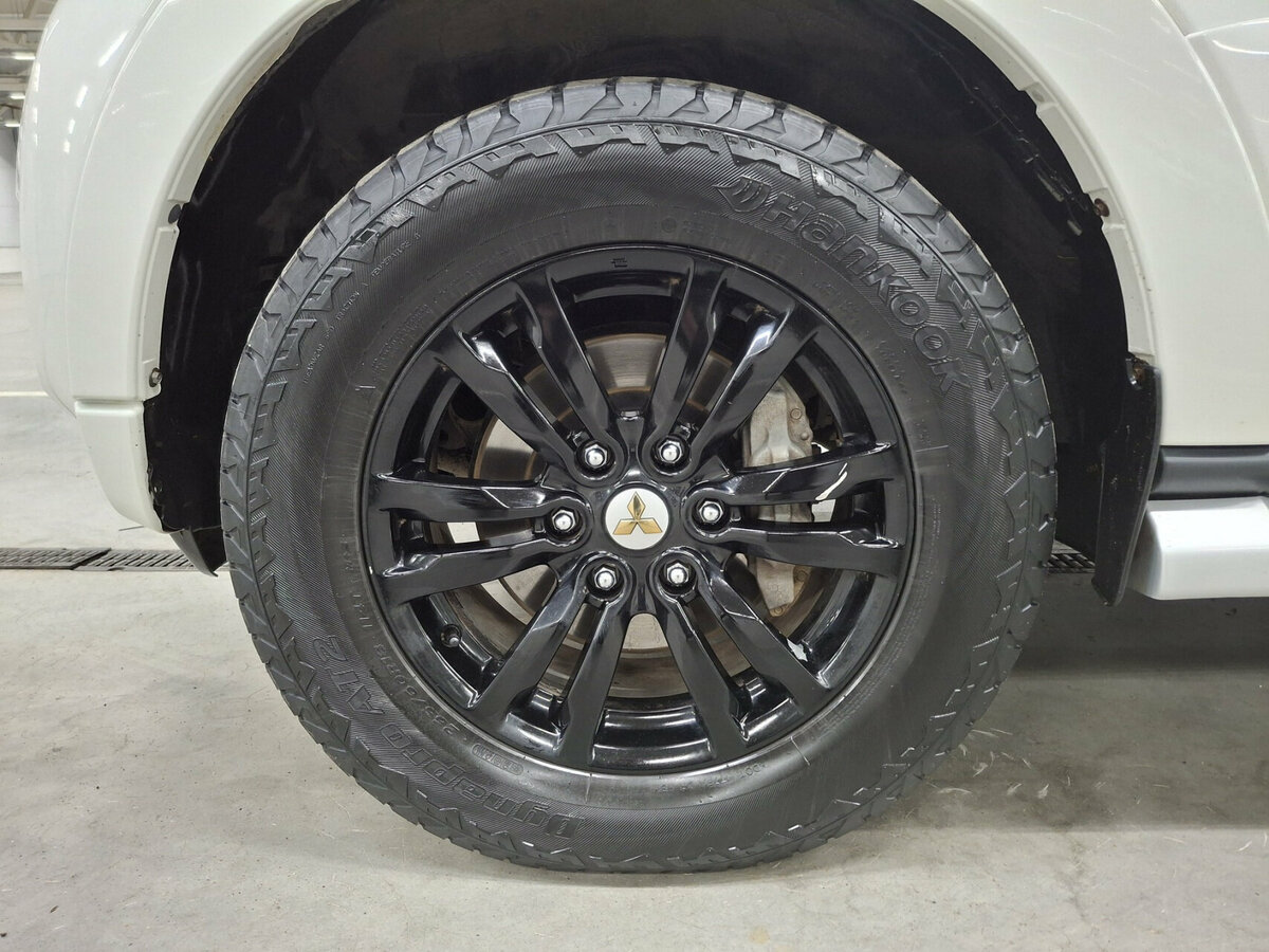 Mitsubishi Pajero 2020 года с пробегом. Фото: #17