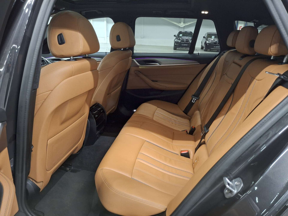 BMW 5 серии 2018 года с пробегом. Фото: #11