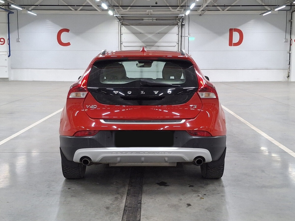 Volvo V40 Cross Country 2017 года с пробегом. Фото: #5