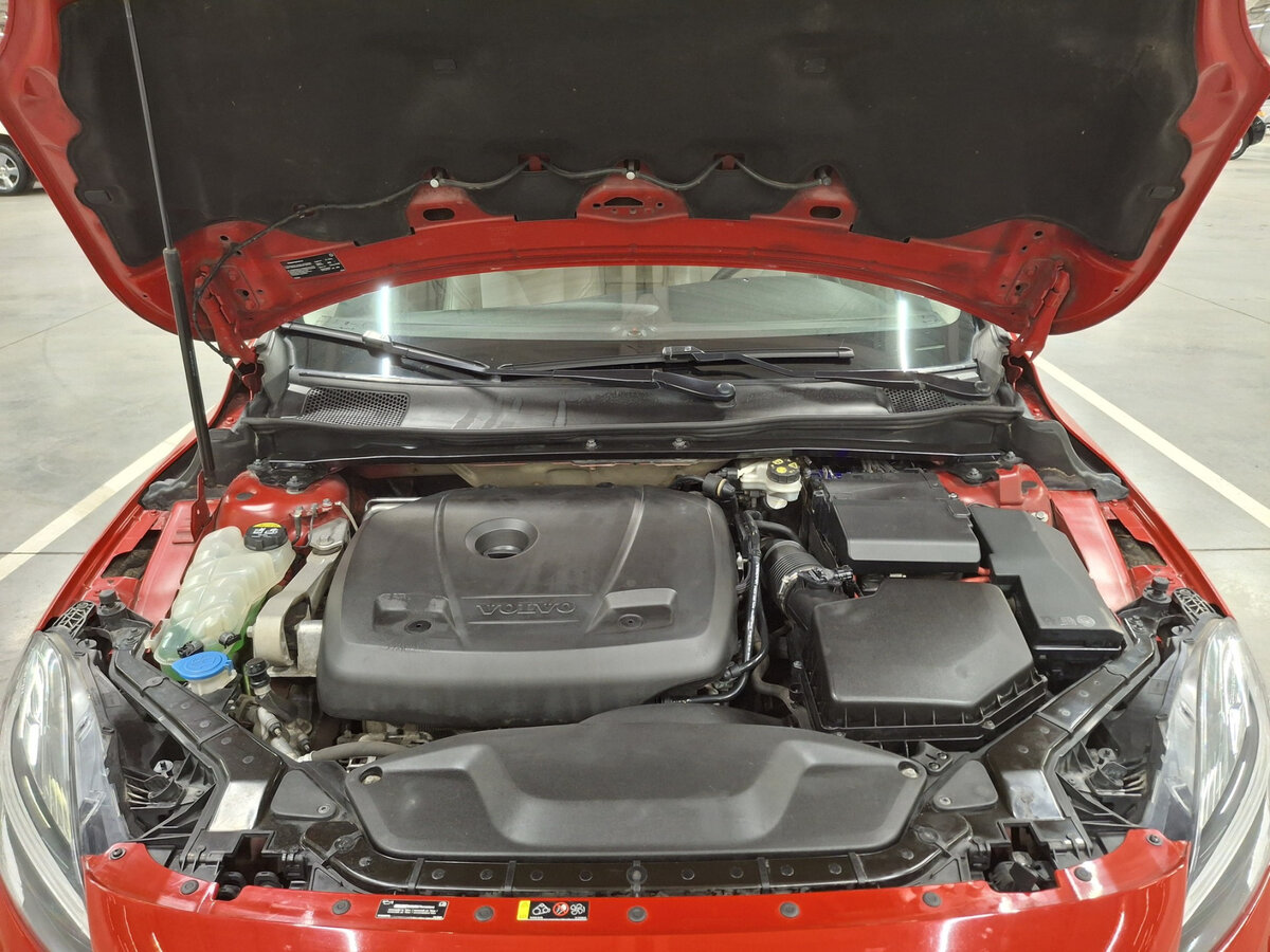 Volvo V40 Cross Country 2017 года с пробегом. Фото: #8