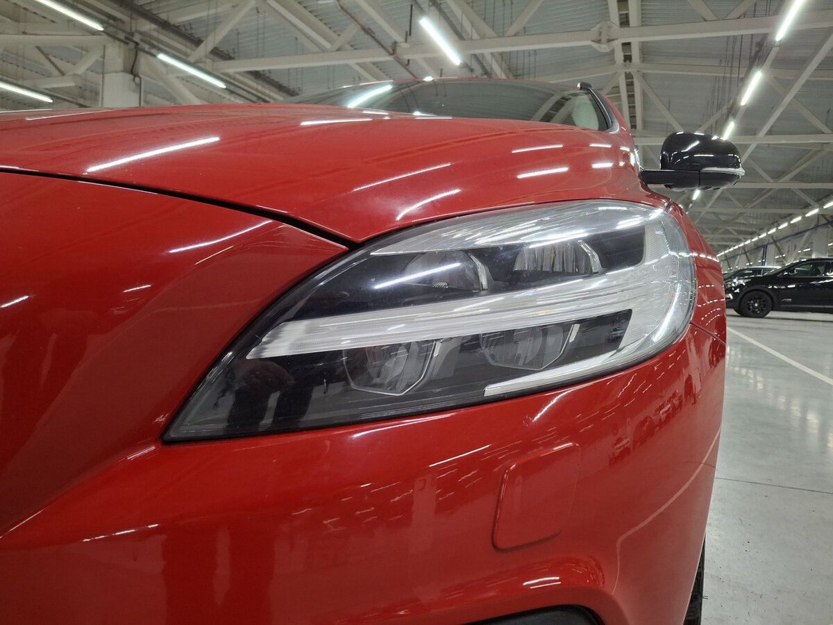 Volvo V40 Cross Country 2017 года с пробегом. Фото: #16