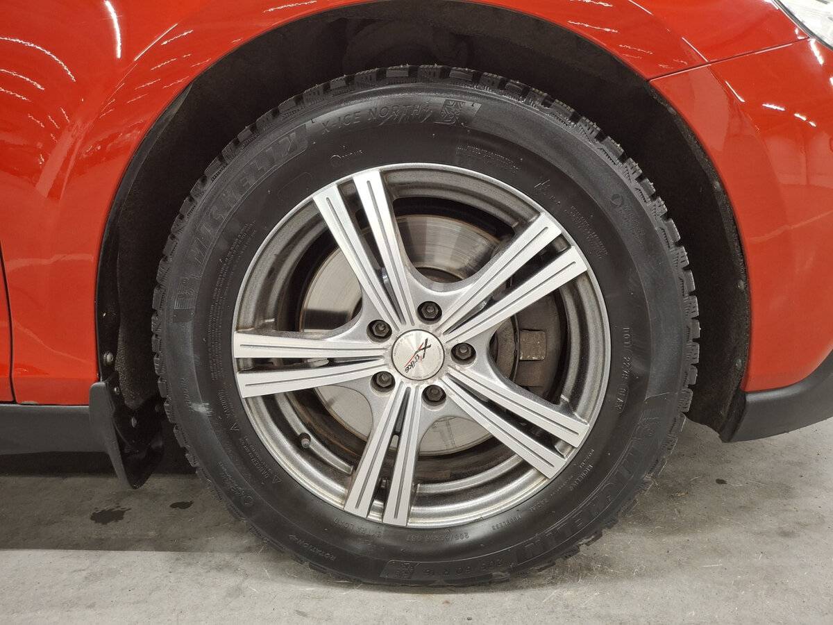 Volvo V40 Cross Country 2017 года с пробегом. Фото: #17